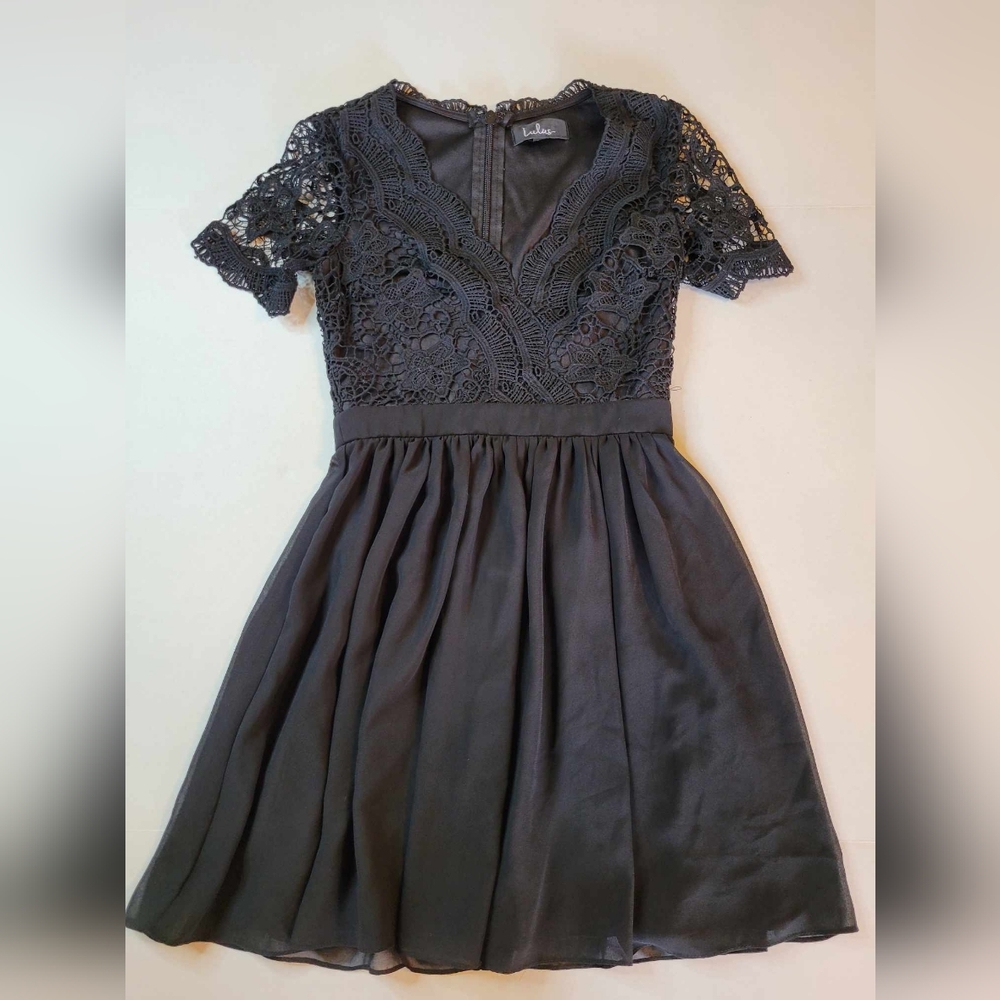 Lulus black Lace dress size small cocktail style